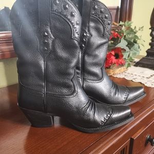 Ariat boots size 8